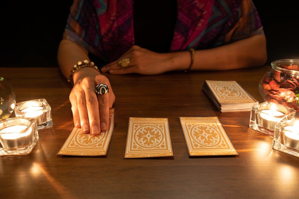 Tarot Card Reading In Chicago, IL
